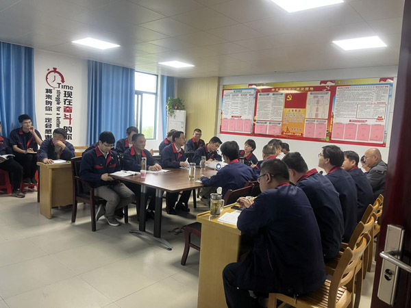 王伍升到建材研究室、建材公司調研