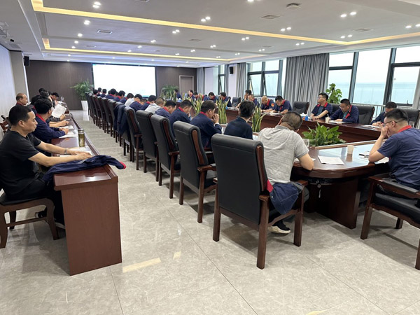 公司召開安全、環(huán)保、職業(yè)衛(wèi)生工作會(huì)議 