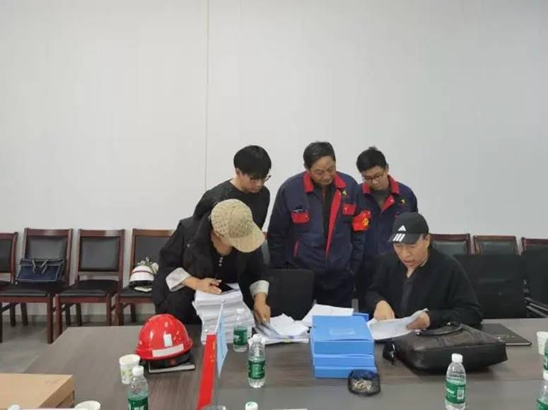 赤峰金通二期電解項(xiàng)目部順利通過(guò)赤峰市高新區(qū)國(guó)慶節(jié)前安全、質(zhì)量聯(lián)合專項(xiàng)檢查 